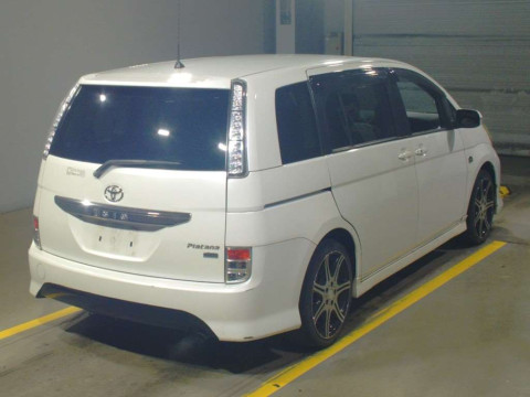 2013 Toyota Isis ZGM10W[1]