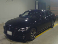 2019 Toyota Crown Hybrid