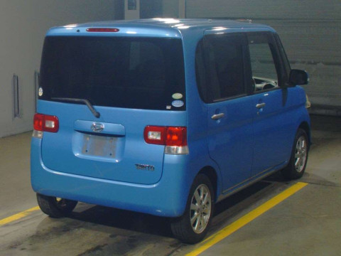 2010 Daihatsu Tanto L375S[1]