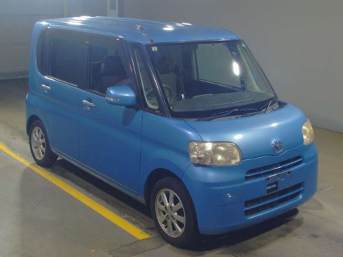 2010 Daihatsu Tanto L375S[2]