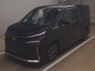 2022 Toyota Voxy