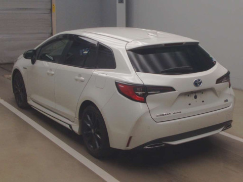 2020 Toyota Corolla Touring Wagon ZWE211W[2]