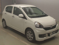 2016 Daihatsu Mira es