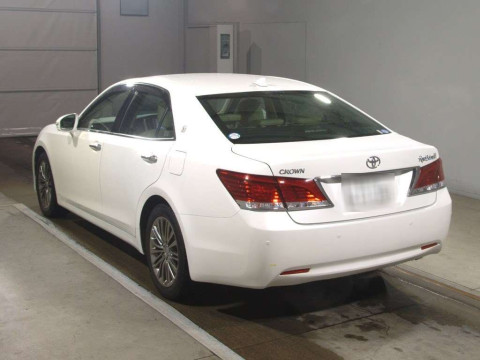 2013 Toyota Crown GRS210[1]