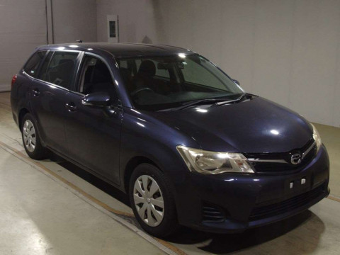 2012 Toyota Corolla Fielder NZE161G[2]