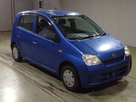 2004 Daihatsu Mira L250S[2]