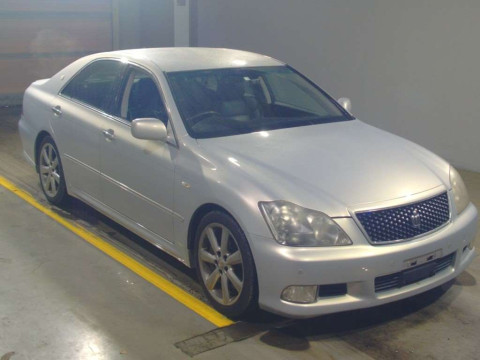 2006 Toyota Crown GRS184[2]