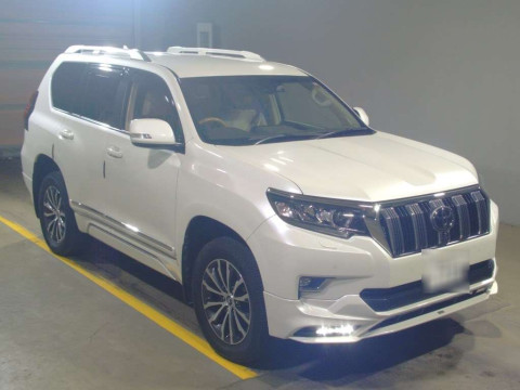 2020 Toyota Land Cruiser Prado GDJ151W[2]