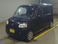 2012 Daihatsu Tanto