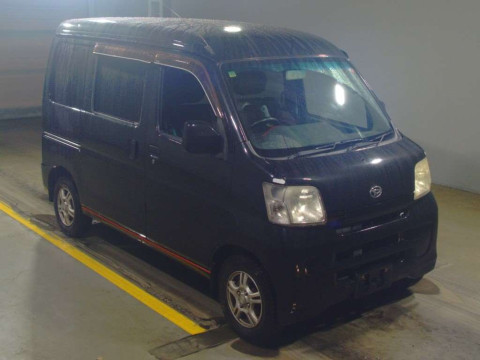 2011 Daihatsu Hijet Cargo S321V[2]