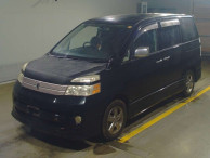 2006 Toyota Voxy