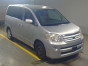 2004 Toyota Noah