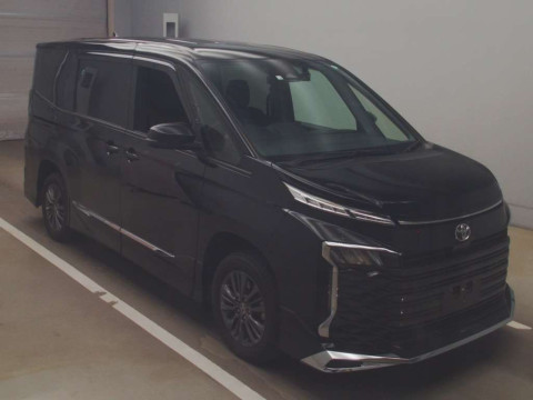 2022 Toyota Voxy MZRA95W[1]