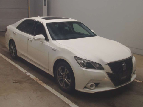 2014 Toyota Crown Hybrid AWS211[0]