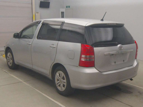 2004 Toyota Wish ZNE10G[1]