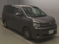 2013 Toyota Voxy