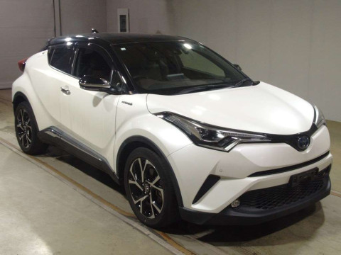 2018 Toyota C-HR ZYX10[2]