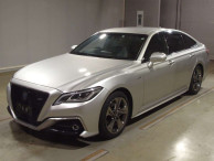 2020 Toyota Crown Hybrid