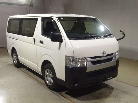 2021 Toyota Hiace Van GDH201V[2]