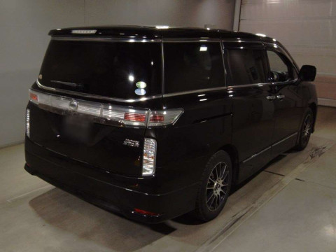 2018 Nissan Elgrand TE52[1]