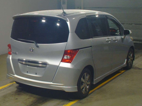 2010 Honda Freed GB3[1]