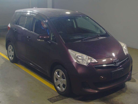 2012 Toyota Ractis NCP120[2]