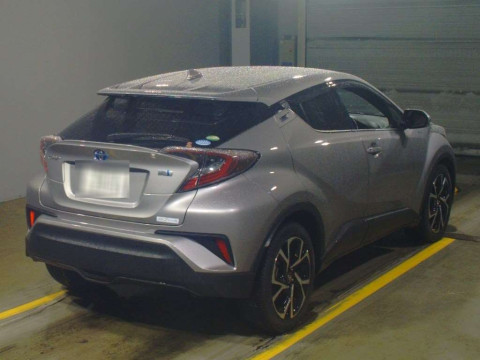 2017 Toyota C-HR ZYX10[1]