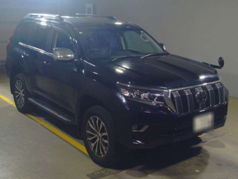 2020 Toyota Land Cruiser Prado TRJ150W[2]