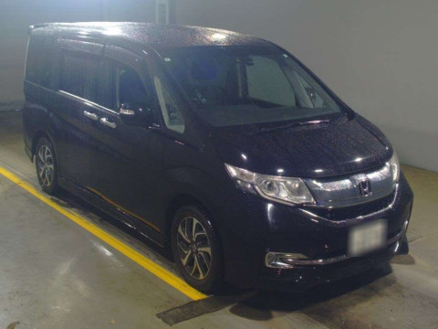 2015 Honda Step WGN Spada RP3[2]