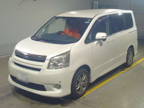 2009 Toyota Noah ZRR70W[0]