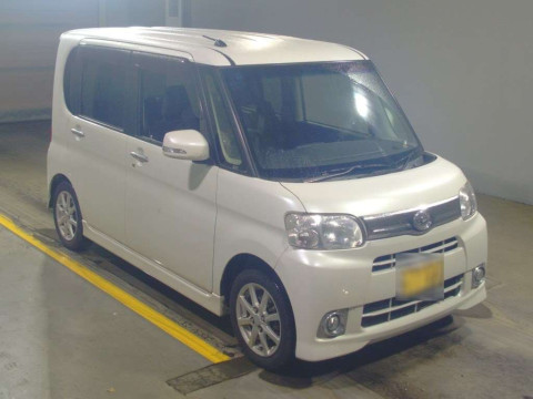 2013 Daihatsu Tanto L375S[2]