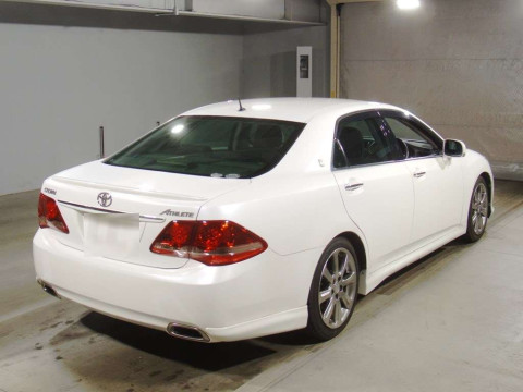 2008 Toyota Crown GRS200[1]