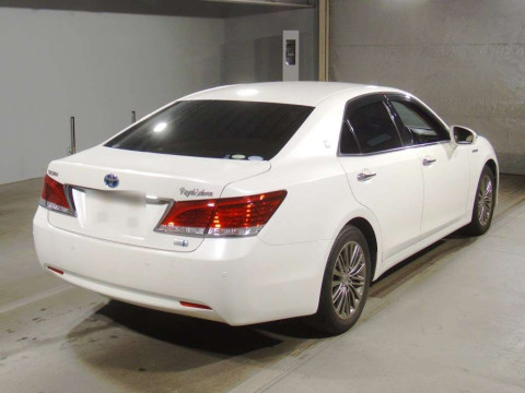 2014 Toyota Crown Hybrid AWS210[1]