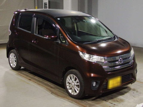 2015 Nissan DAYZ B21W[2]