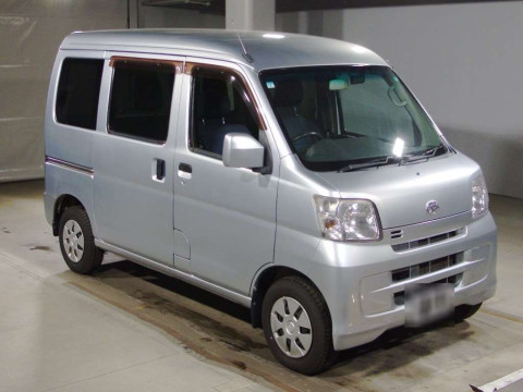 2014 Daihatsu Hijet Cargo S321V[2]