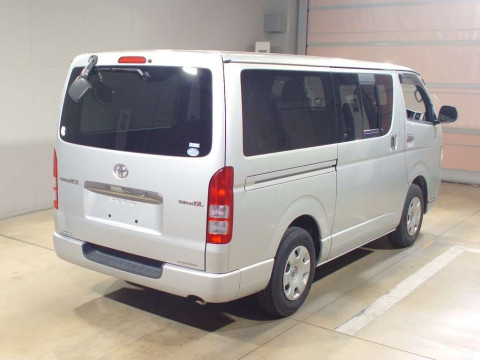 2007 Toyota Regiusace Van TRH200V[1]