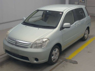 2003 Toyota Raum