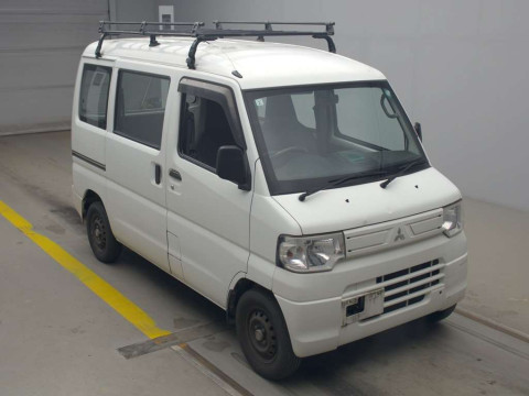 2014 Mitsubishi Minicab Van U61V[2]