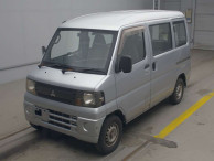 2008 Mitsubishi Minicab Van