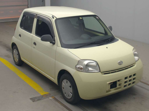 2010 Daihatsu Esse L235S[2]