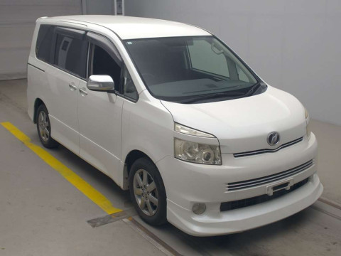 2009 Toyota Voxy ZRR70W[2]