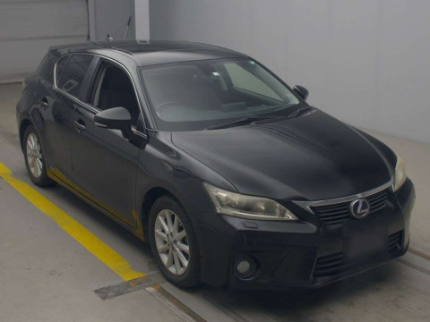 2012 Lexus CT ZWA10[2]