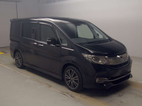 2016 Honda Step WGN Spada RP3[2]