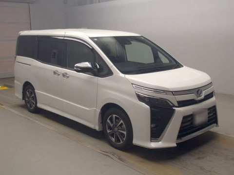 2019 Toyota Voxy ZRR80W[2]