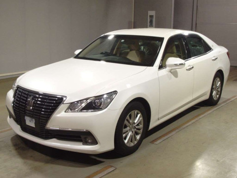 2013 Toyota Crown GRS210[0]