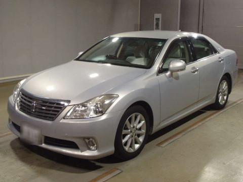 2011 Toyota Crown GRS202[0]