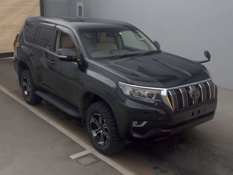 2018 Toyota Land Cruiser Prado TRJ150W[2]