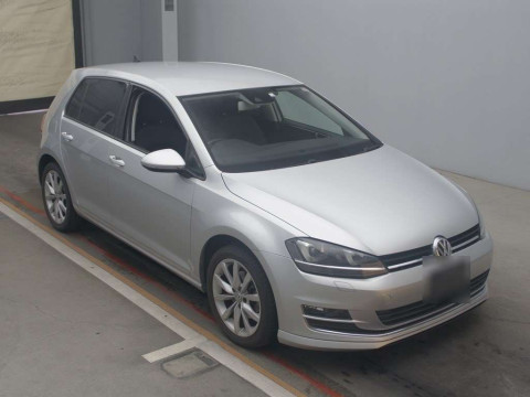 2015 Volkswagen Golf AUCPT[2]