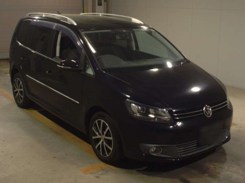 2014 Volkswagen Golf Touran 1TCTH[2]