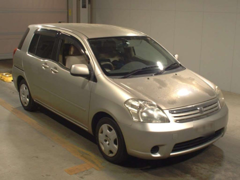 2004 Toyota Raum NCZ20[2]